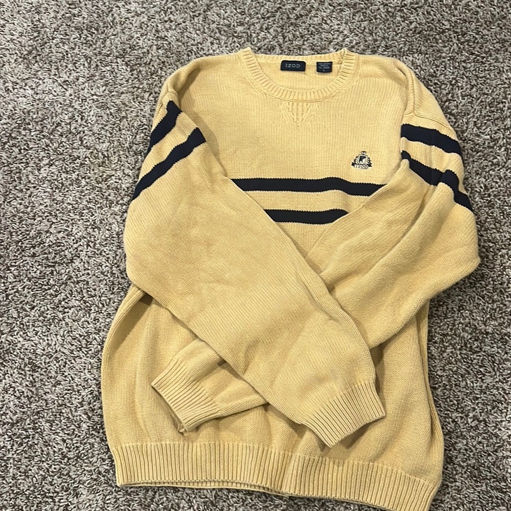 IZOD yellow bumble bee sweater
